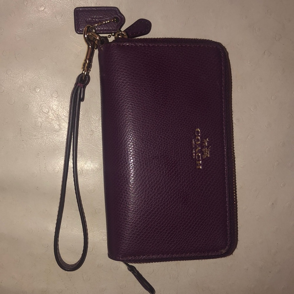 Coach double pocket wristlet, used 3x